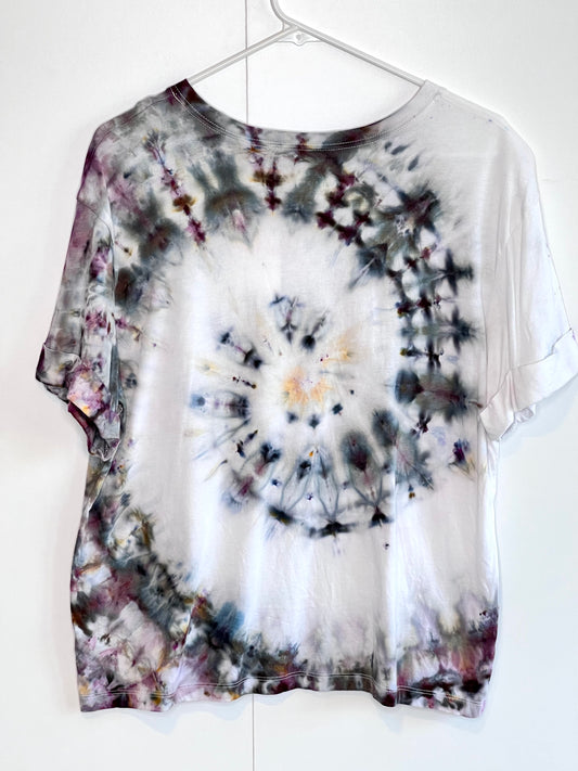 Black cherry spiral tie dye t-shirt x-large