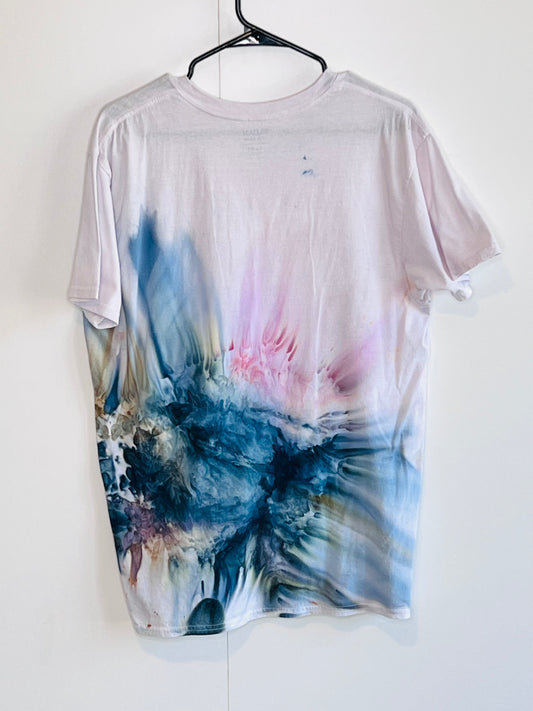Arctic bloom men’s/unisex v- neck tie dye t shirt- large