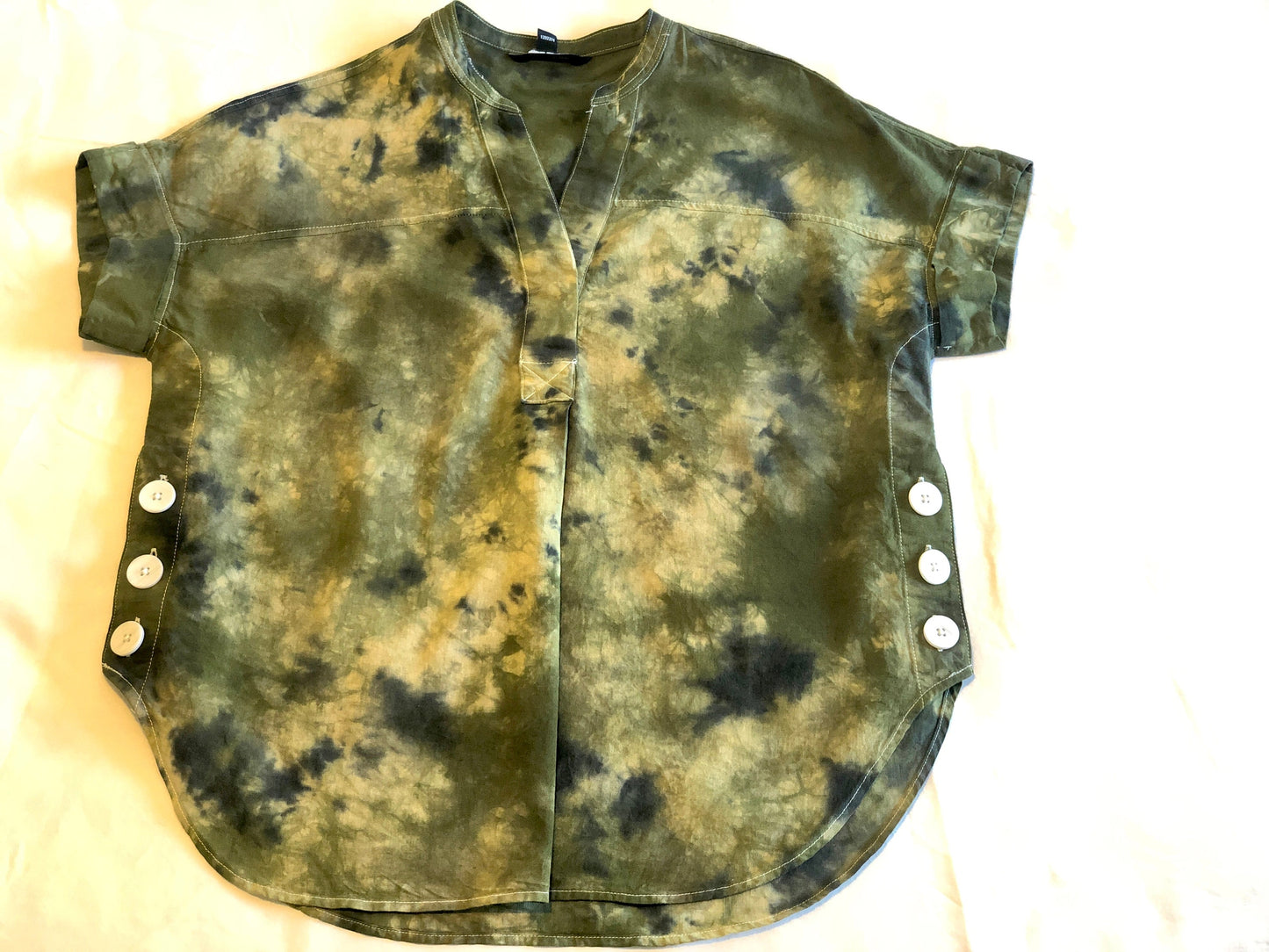 Camouflage inspired tie dye linen blend boxy cut blouse