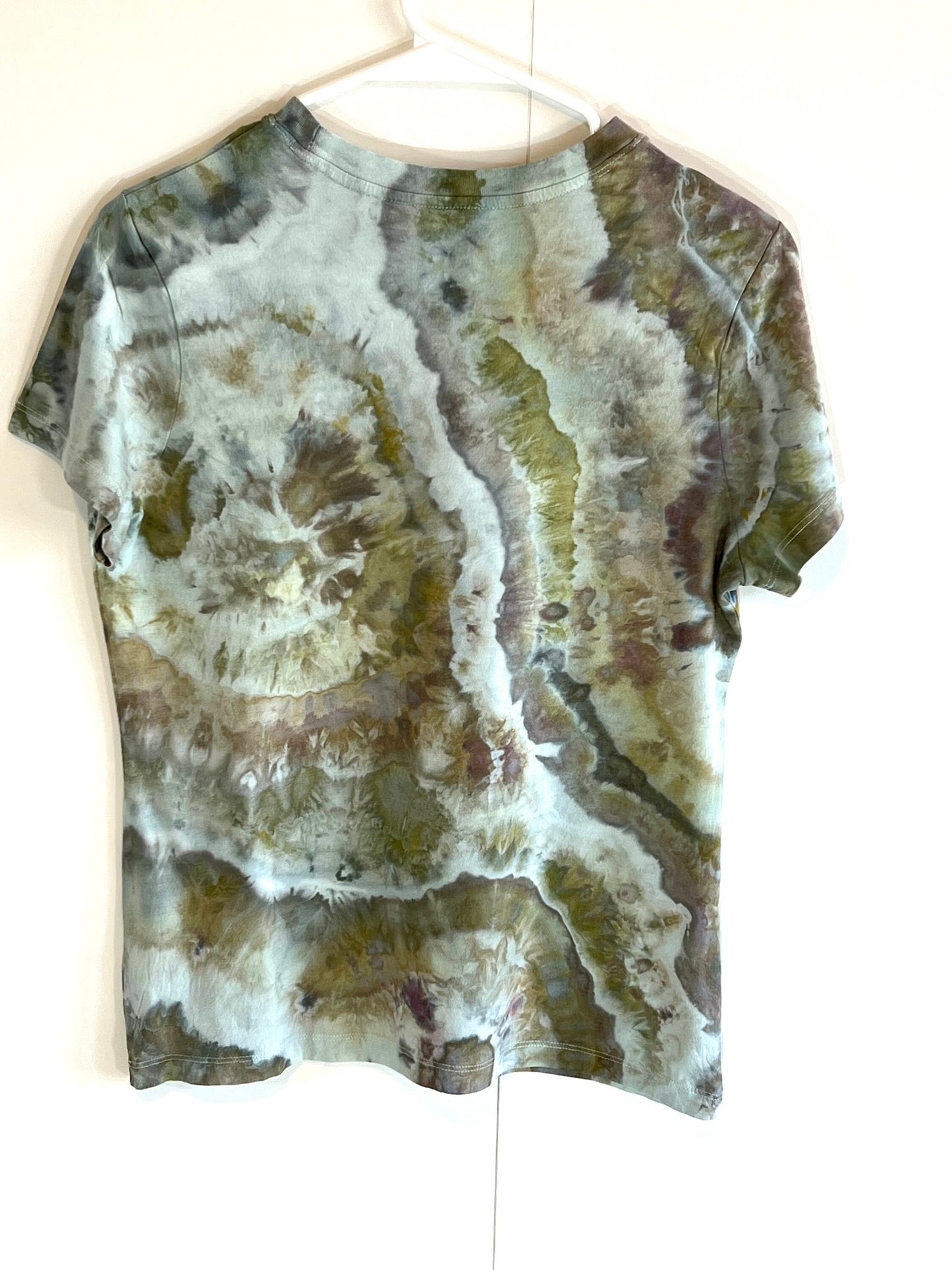 Green geode shirt- large/ medium