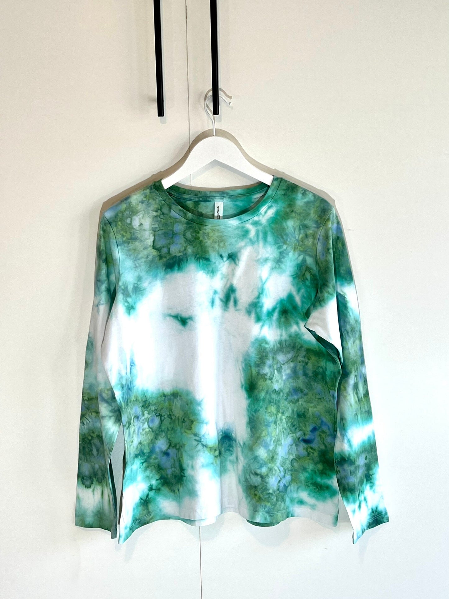 Emerald and blue t-shirt version