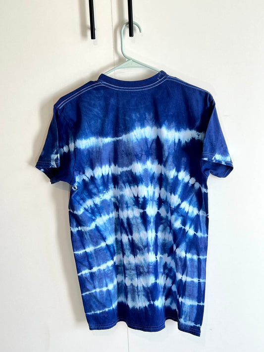 Shibori lines tie dye unisex shirt- medium