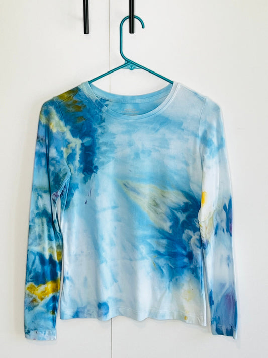 Maui blue ice dyed long sleeve t-shirt- x-small- stretchy.