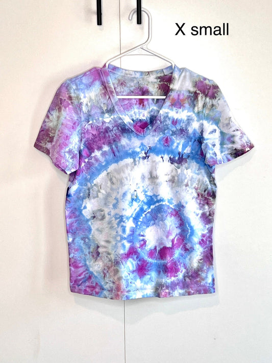 Light Purple geode t shirt- white