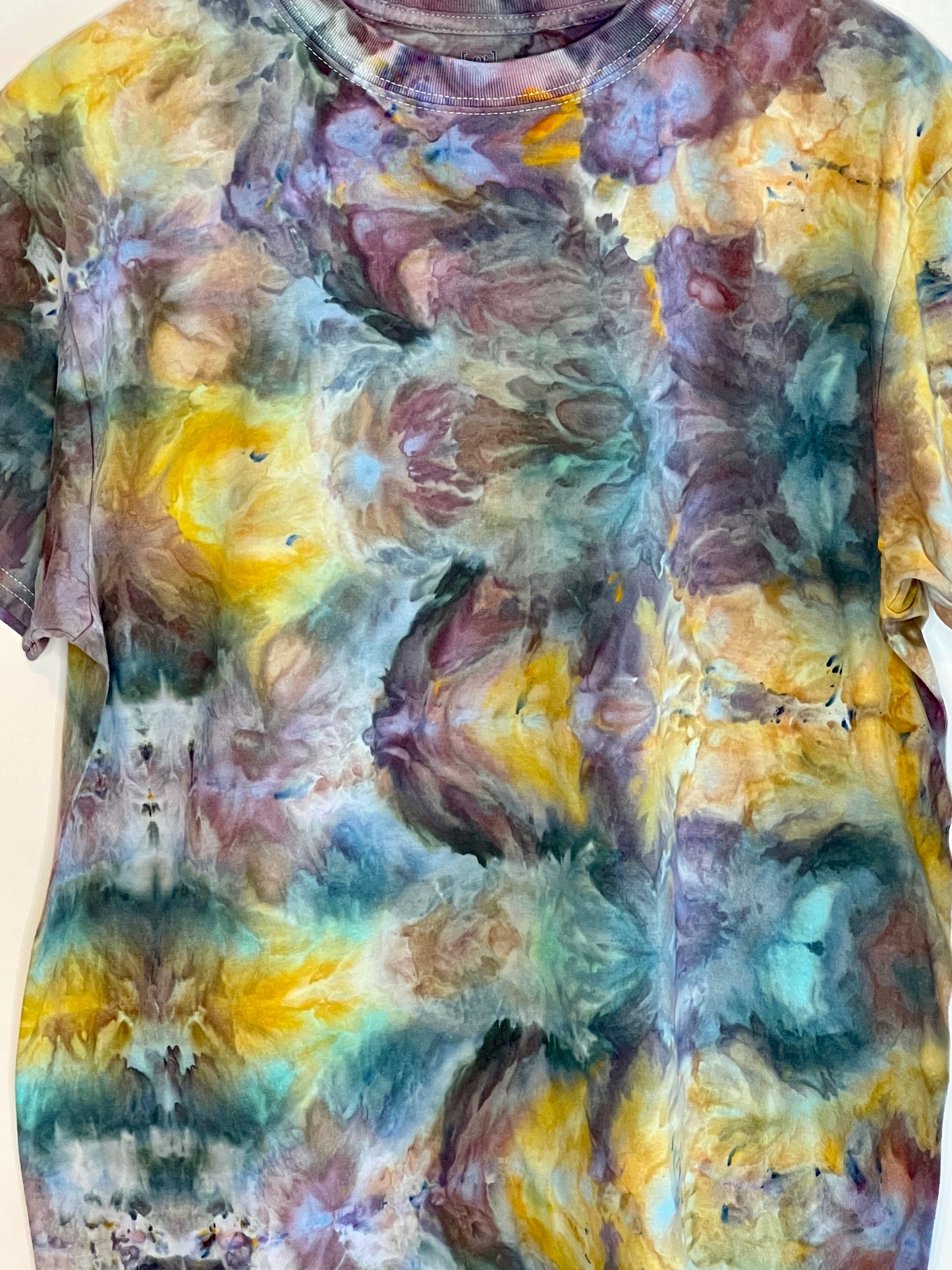 Reimagined peacock ice dyed short sleeve unisex shirt. X-Large