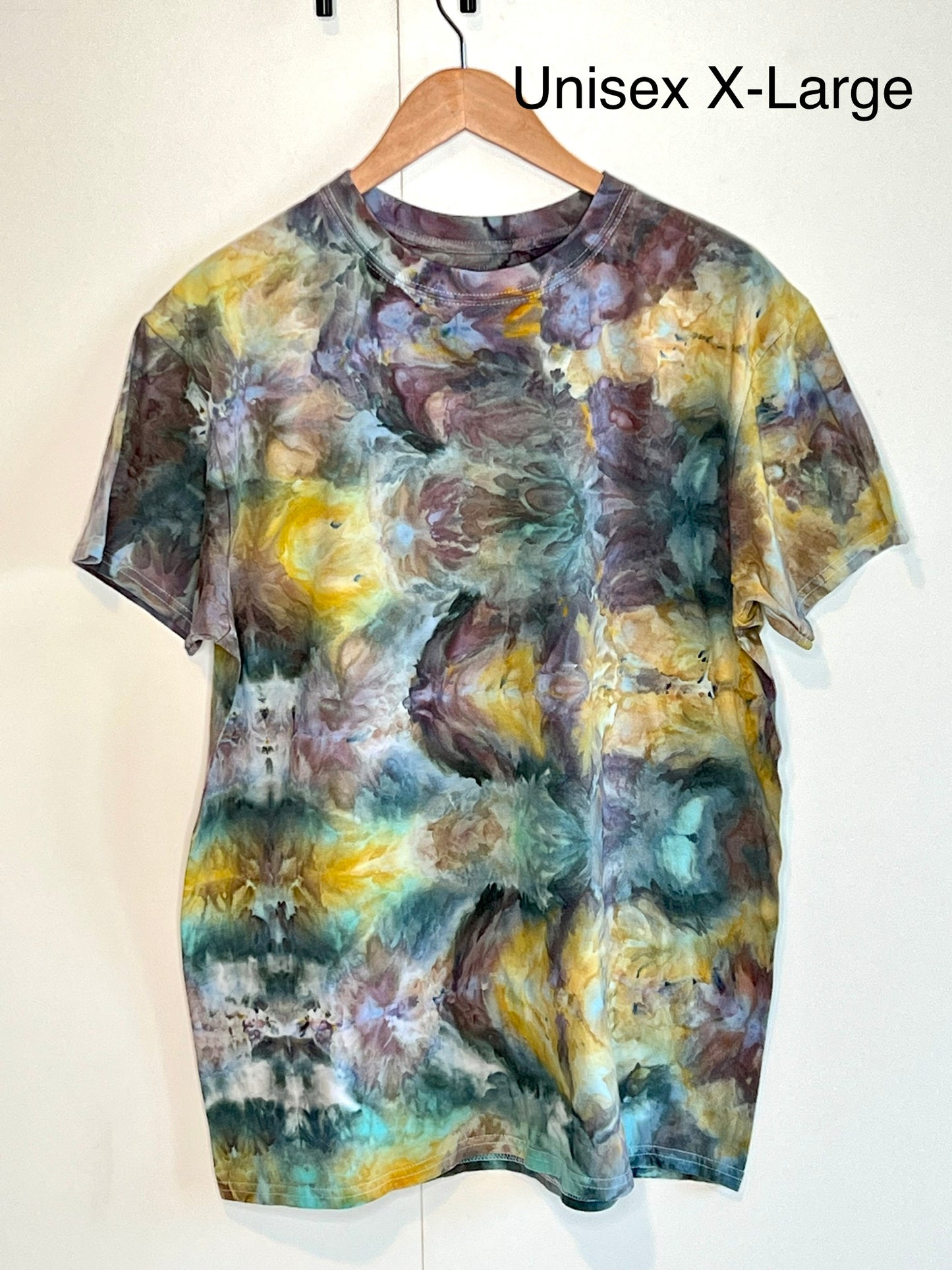 Reimagined peacock ice dyed short sleeve unisex shirt. X-Large