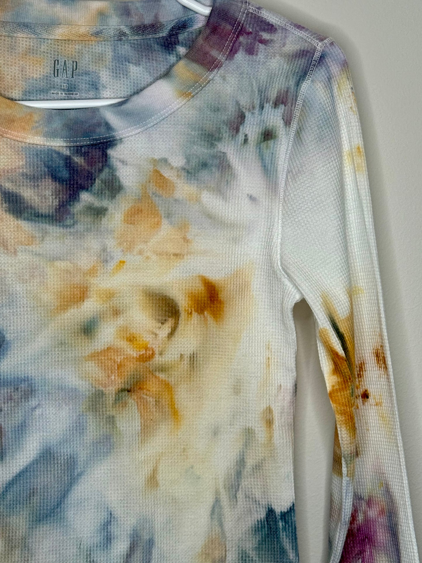 Cosmic chaos abstract ice dyed long sleeve t-shirt- x-small- stretchy