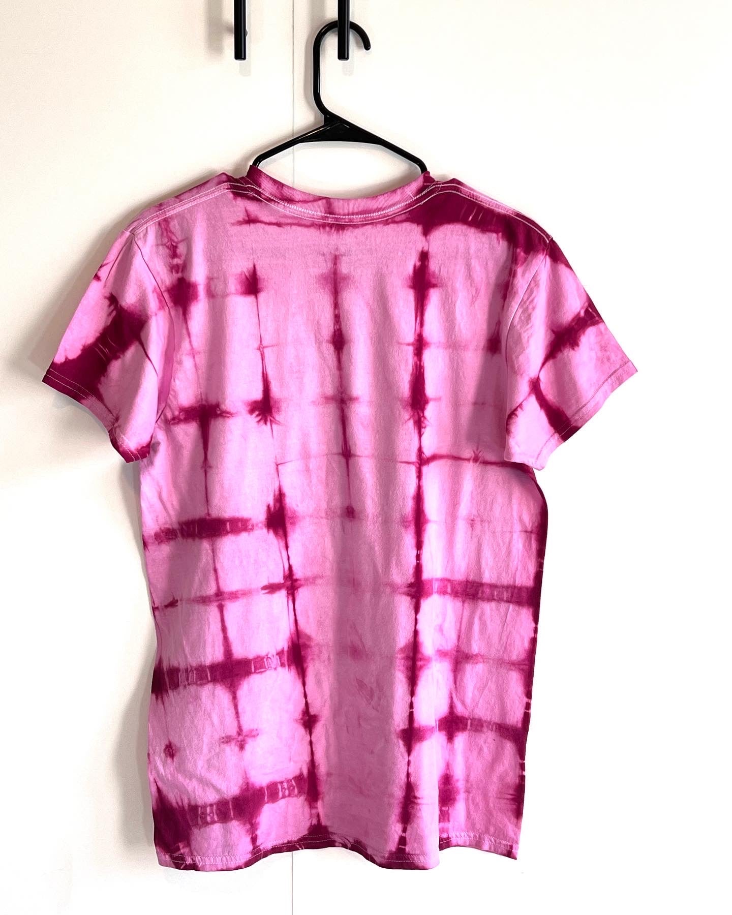 Red shibori tie dyed short sleeve unisex shirt. medium