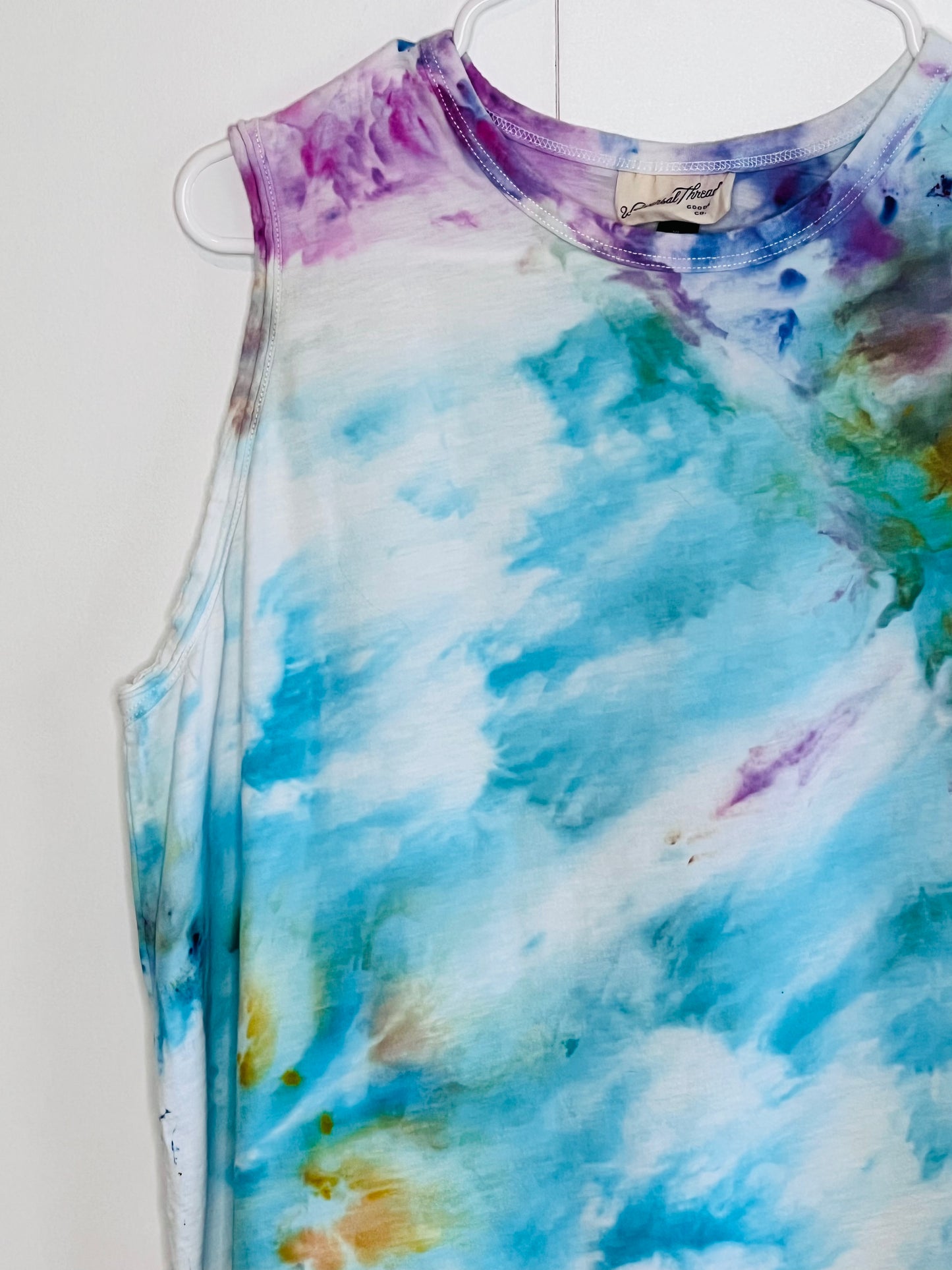 Pastel vibes ice dyed tank top X-large