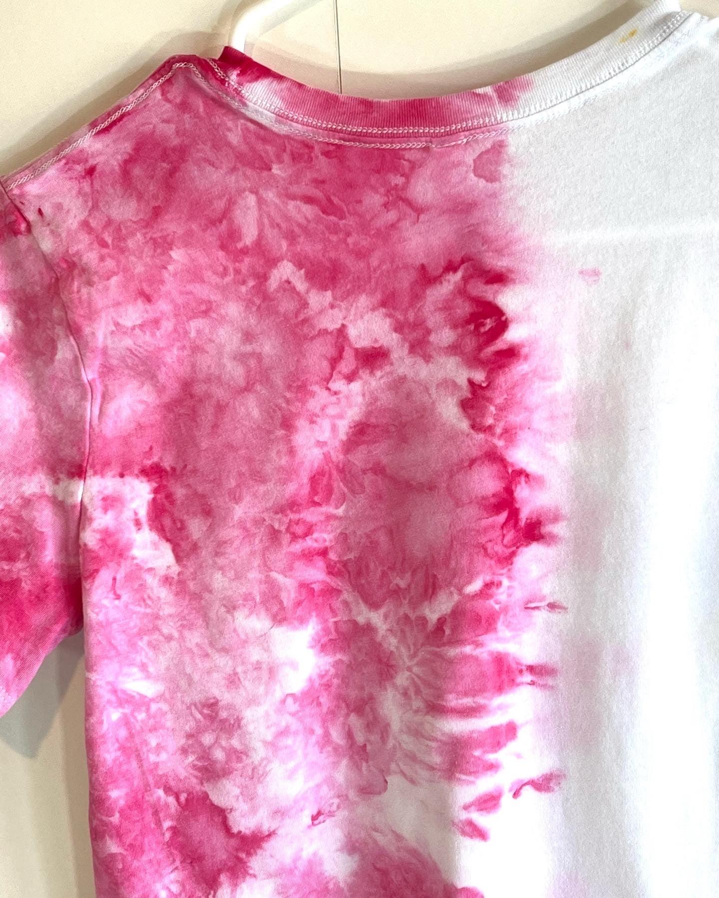 fuchsia fade tie dyed t- shirt- medium