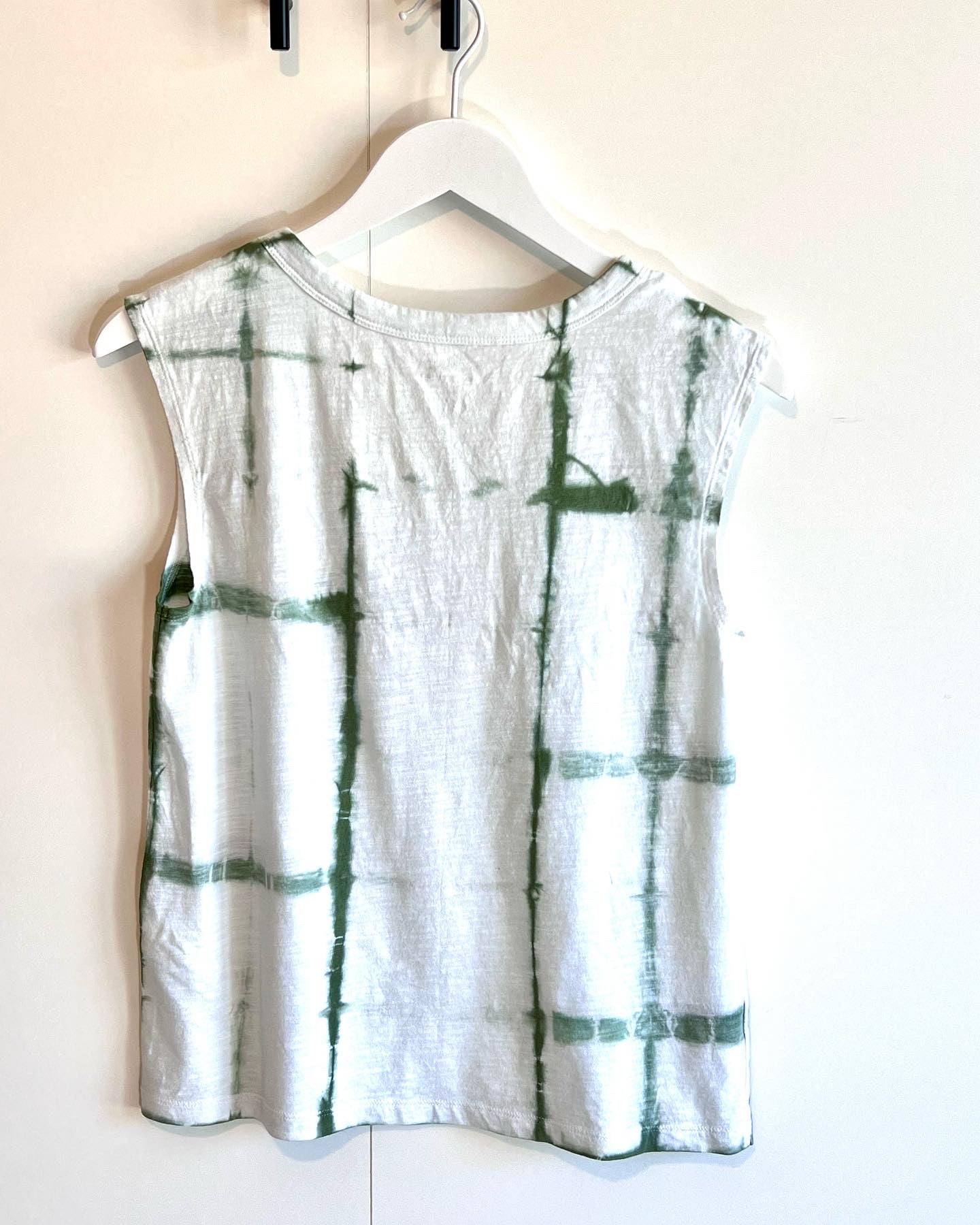 Green shibori tie dyed tank top. Small