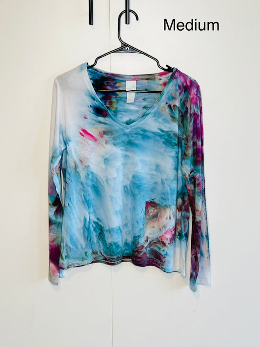 Abstract Fuscia and blue ice dyed long sleeve v- neck shirt. Medium