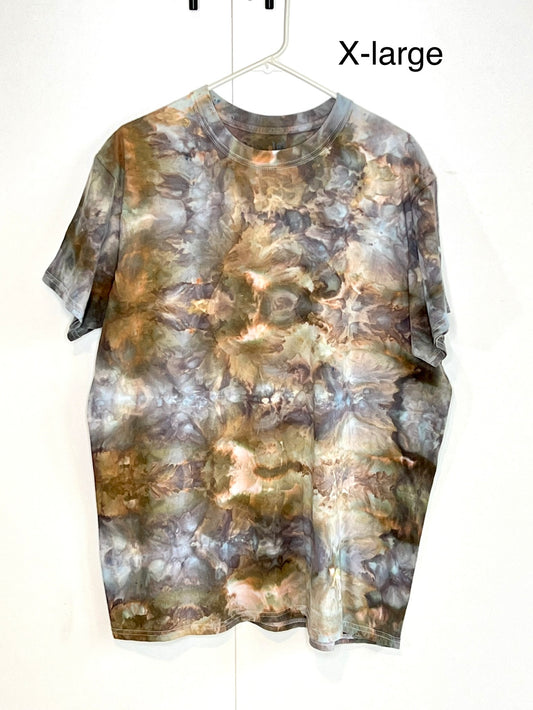 Bracken ice dyed short sleeve unisex shirt. X-Large