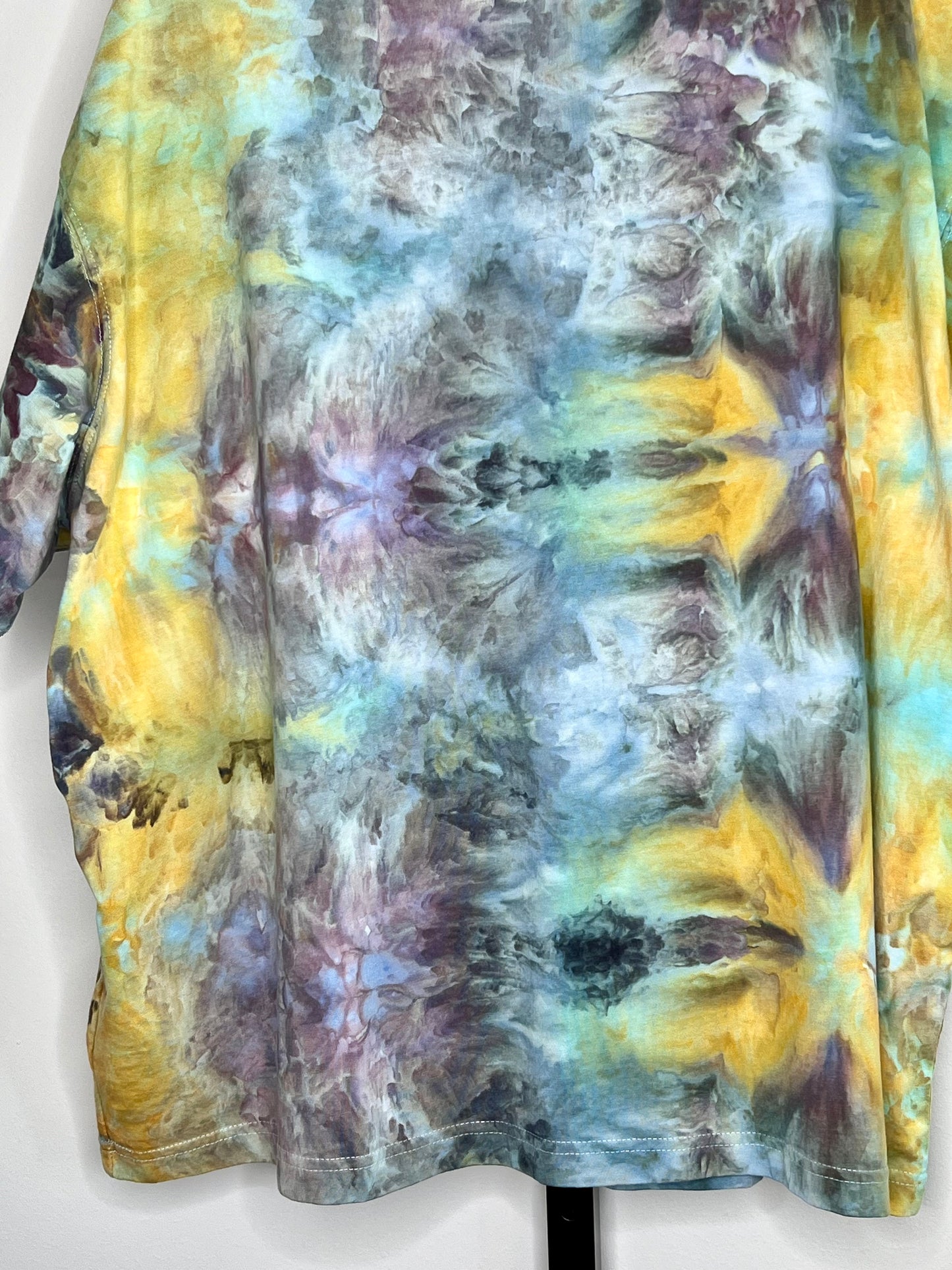 Reimagined peacock ice dyed t shirt X large