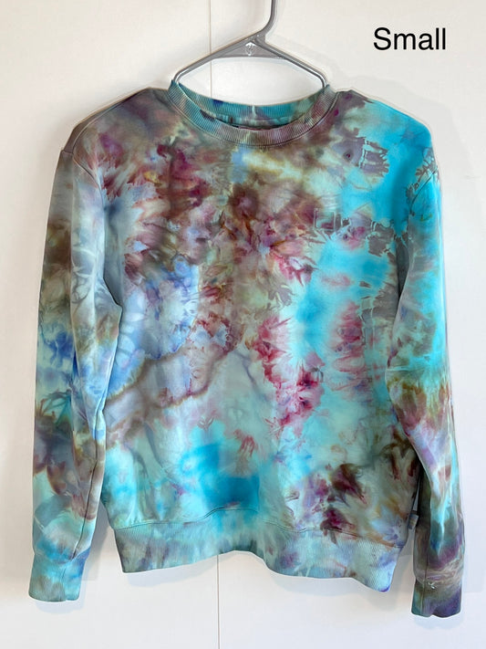 Pastel dream ice dyed sweatshirt with pockets-small