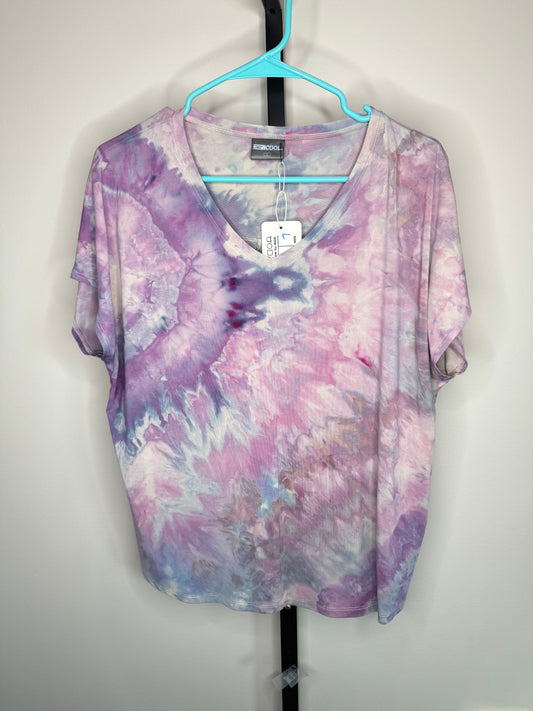 Pink/purple modal ice dyed geode v-neck t shirts large