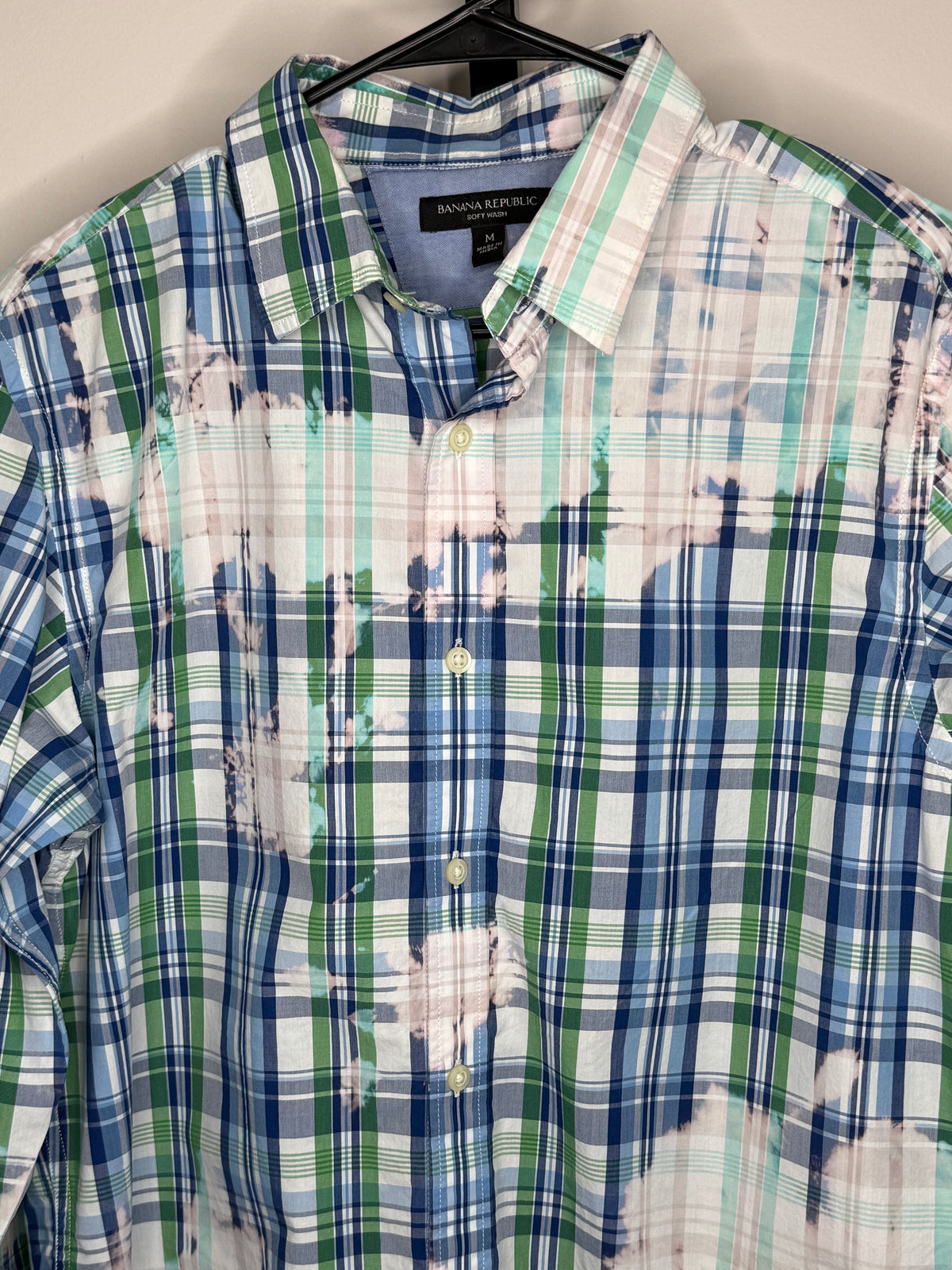 Men’s Blue reverse tie dye plaid button down Medium