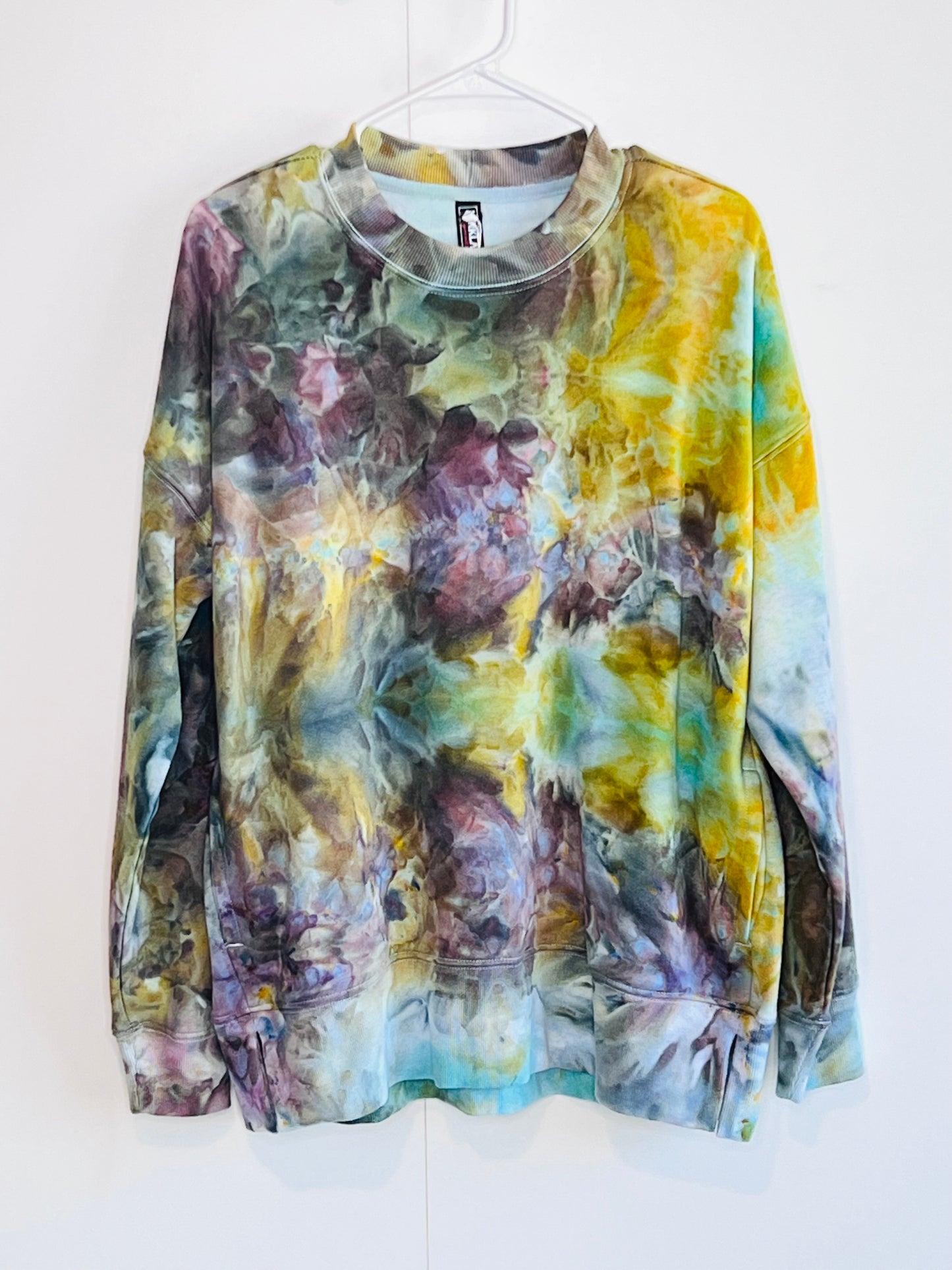 Reimagined peacock ice dyed sweatshirt with pockets-large