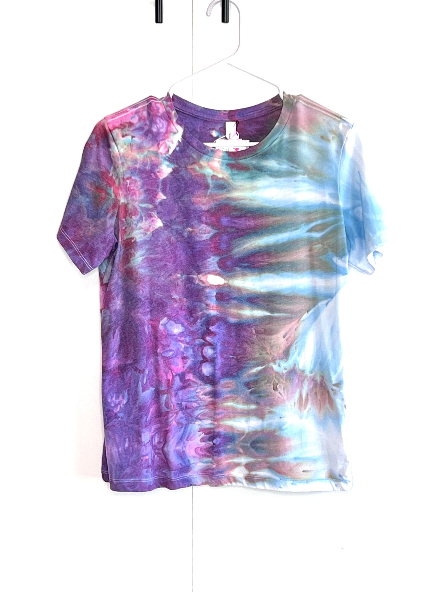 Strawberry fade ice dyed t-shirt- Medium- cotton blend