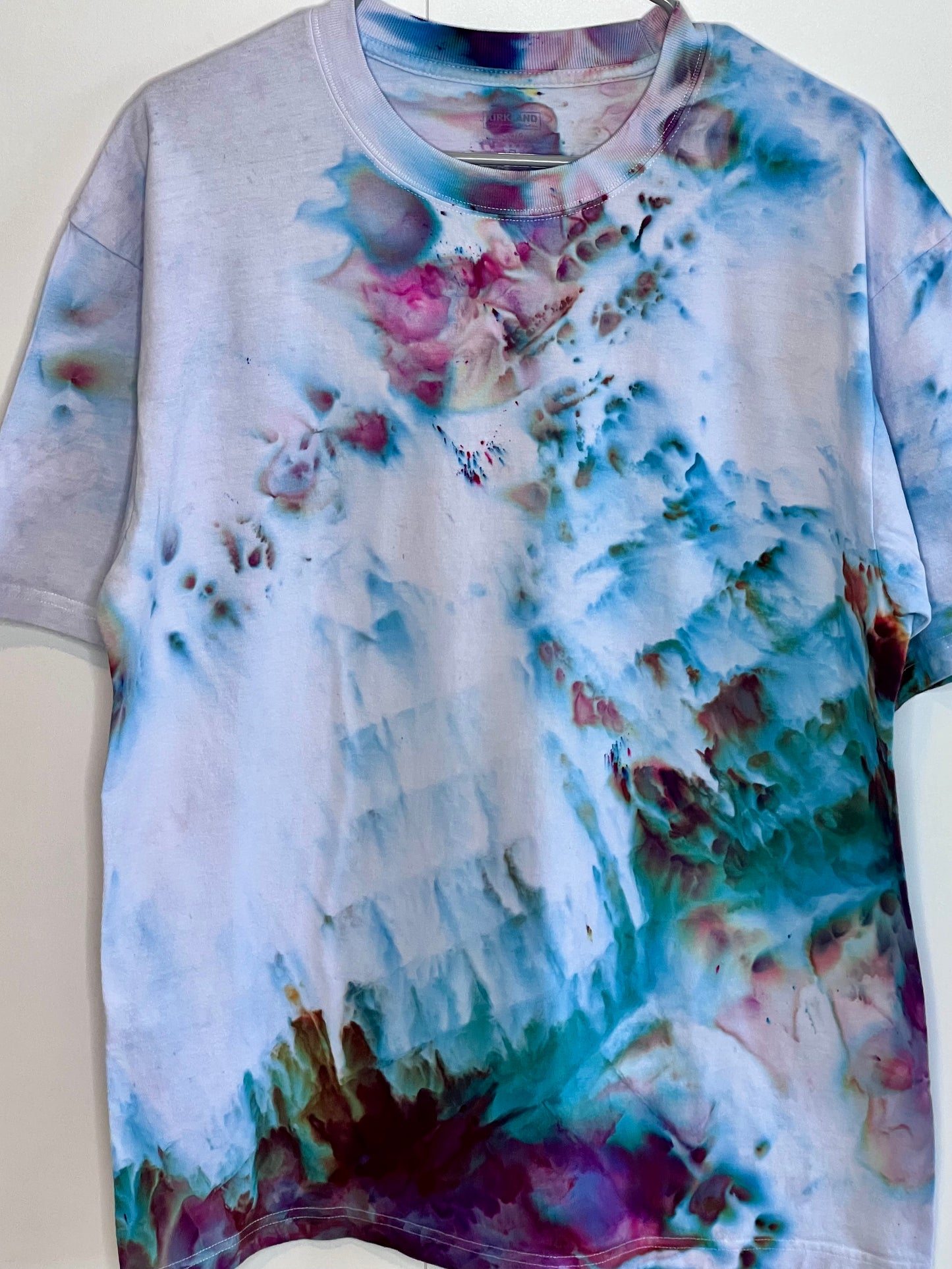 Strawberry Hill ice tie dye t shirt- large