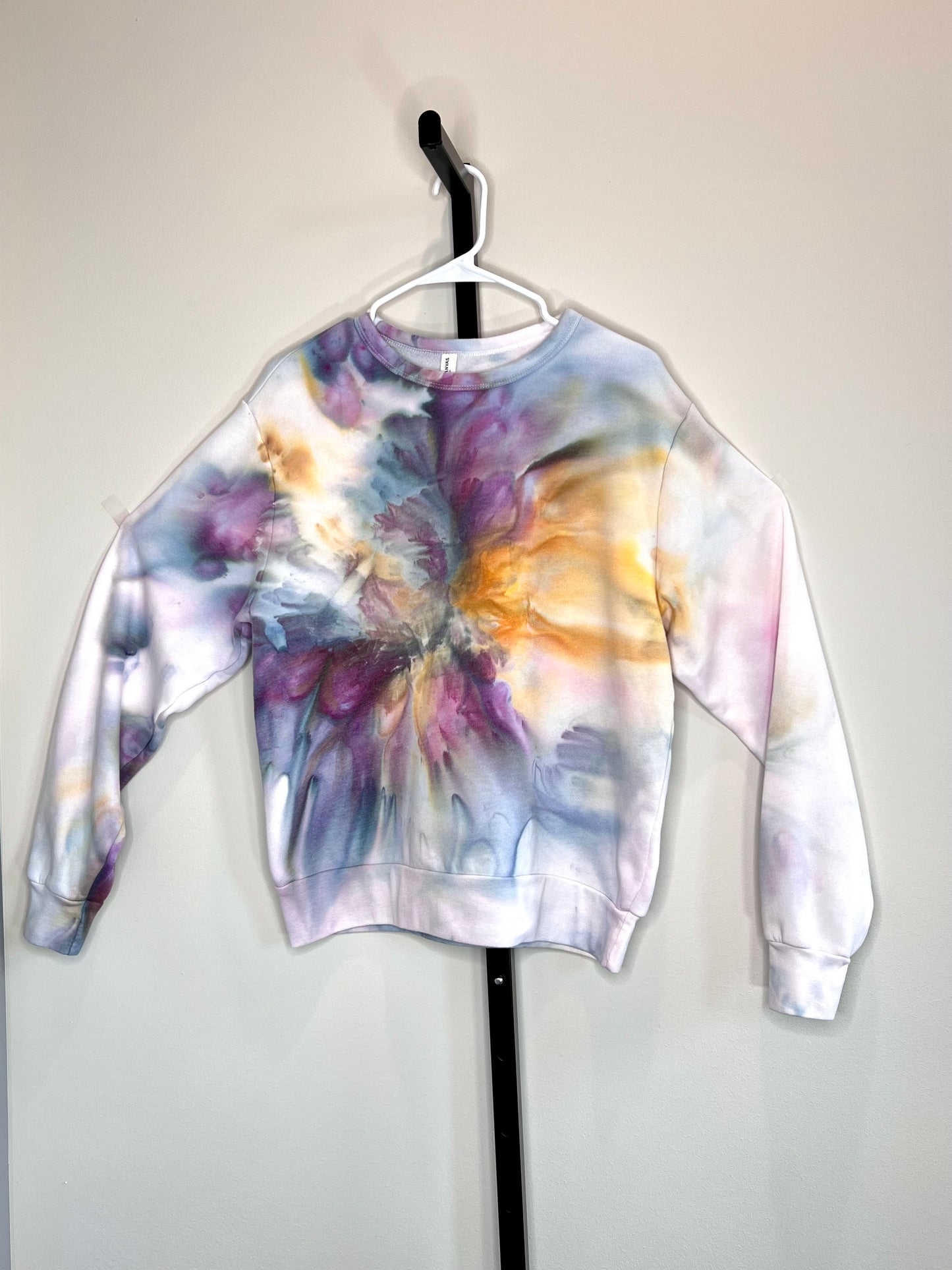 cosmic chaos ice dyed fleeced sweatshirt-small