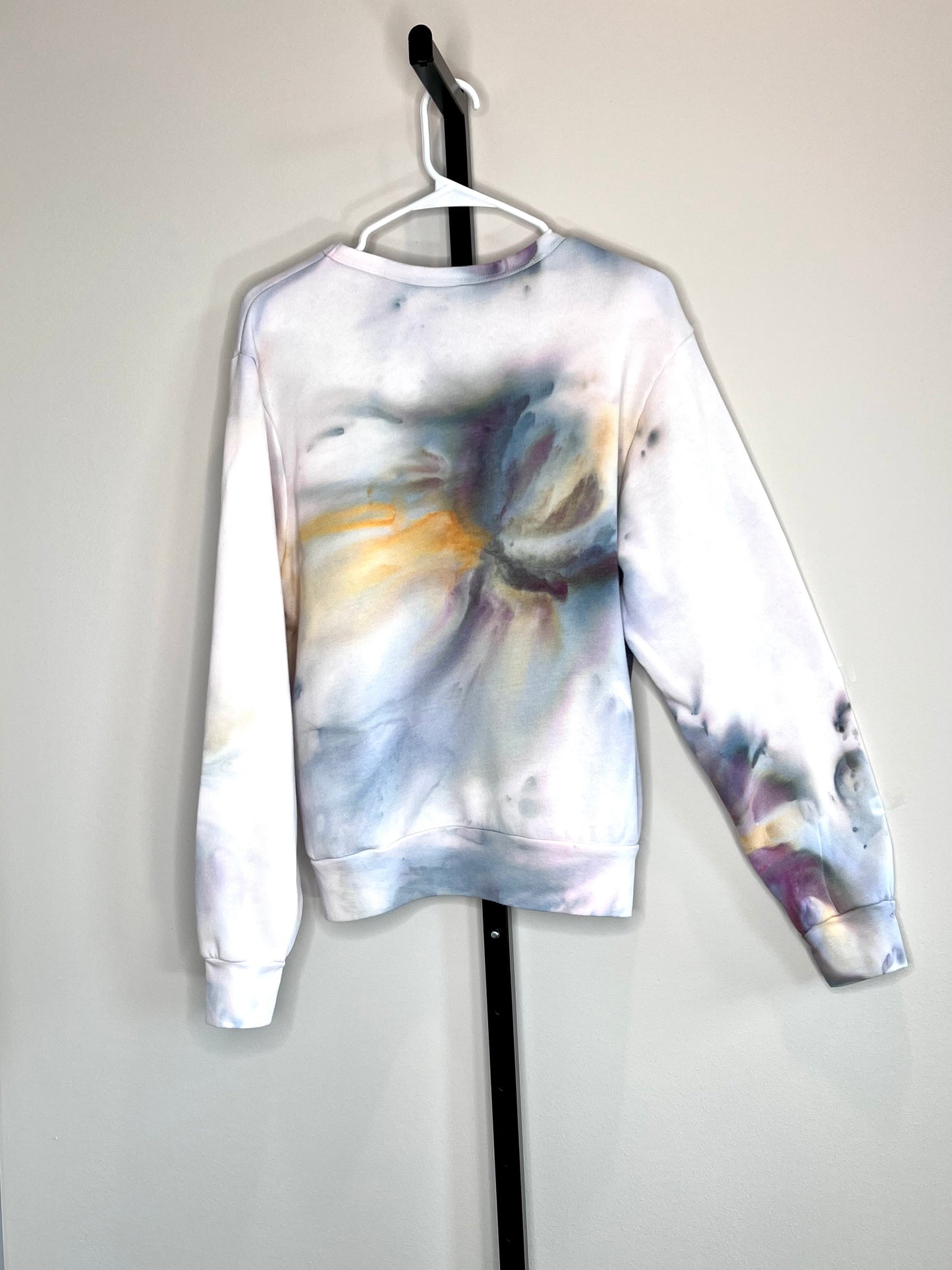 cosmic chaos ice dyed fleeced sweatshirt-small