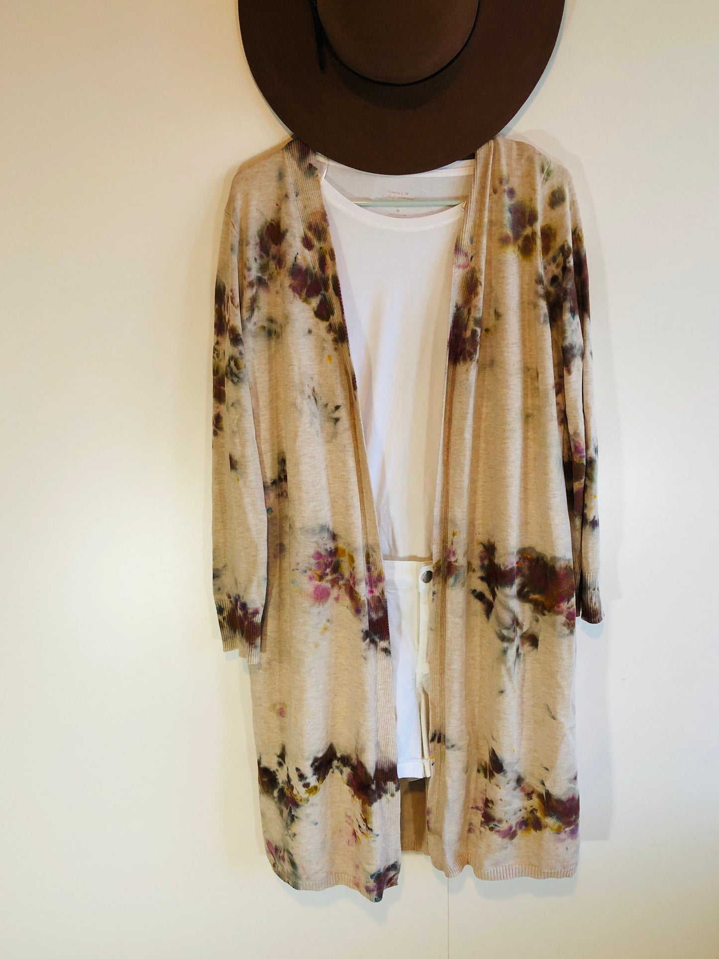 Women’s tie dyed duster cardigan taupe/ mushroom