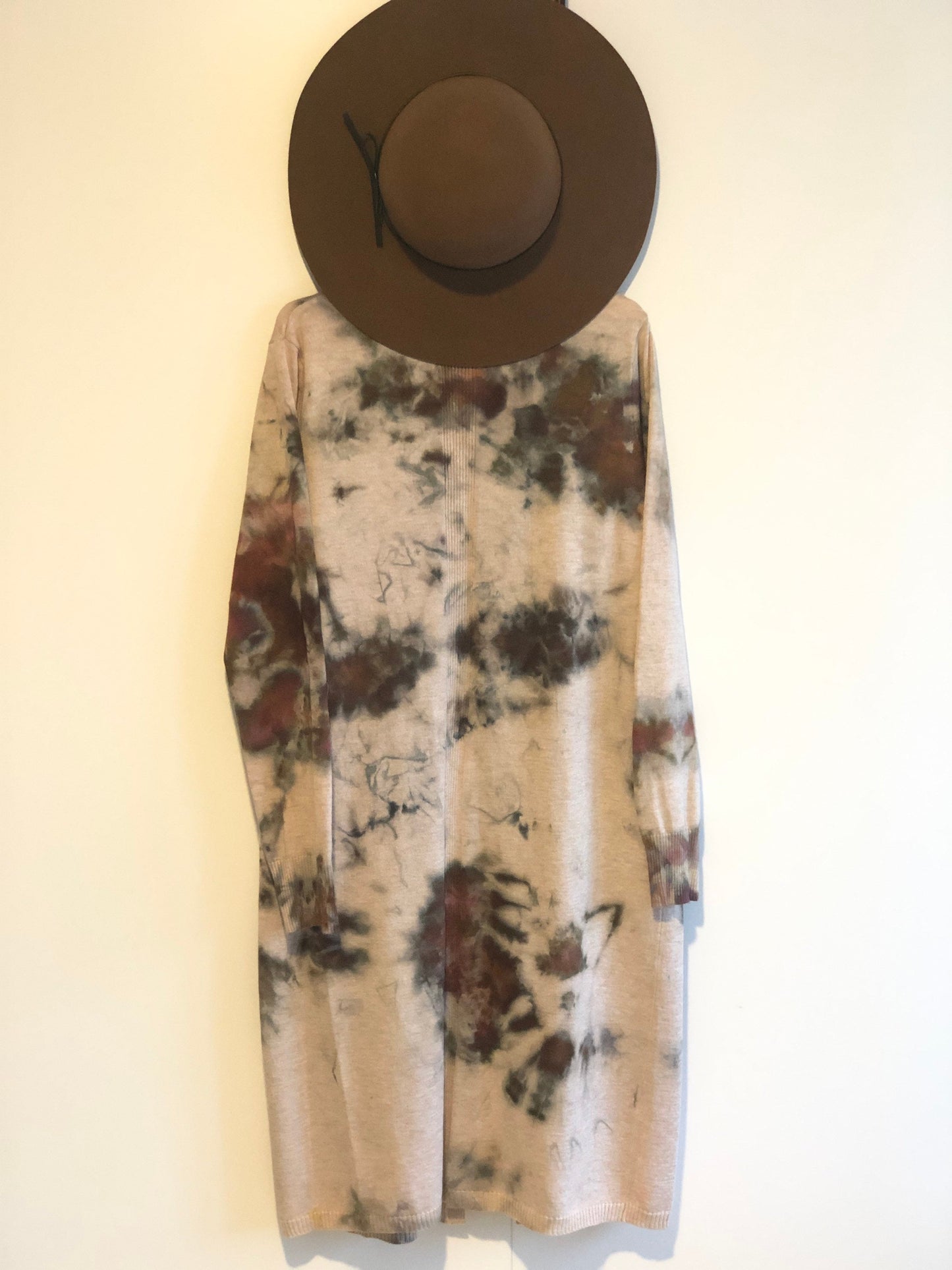 Women’s tie dyed duster cardigan taupe/ mushroom