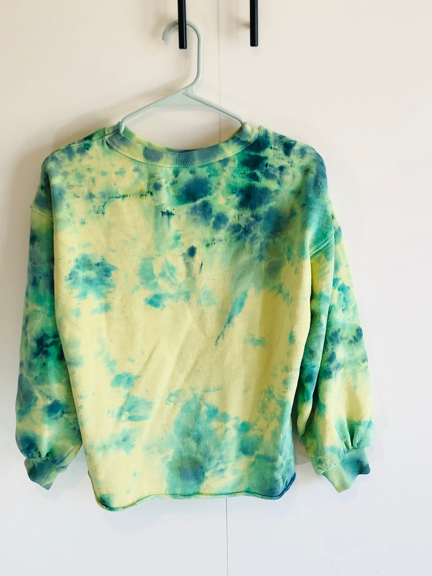 Yellow/blue tie dye sweatshirt