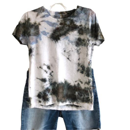 Grey/ blue tie dyed t-shirt