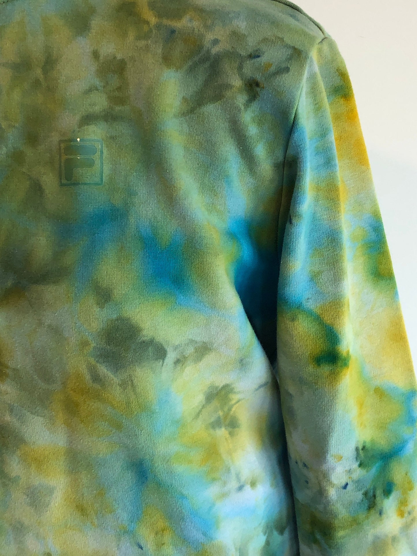 tie dyed sweatshirt with pockets aqua/yellow