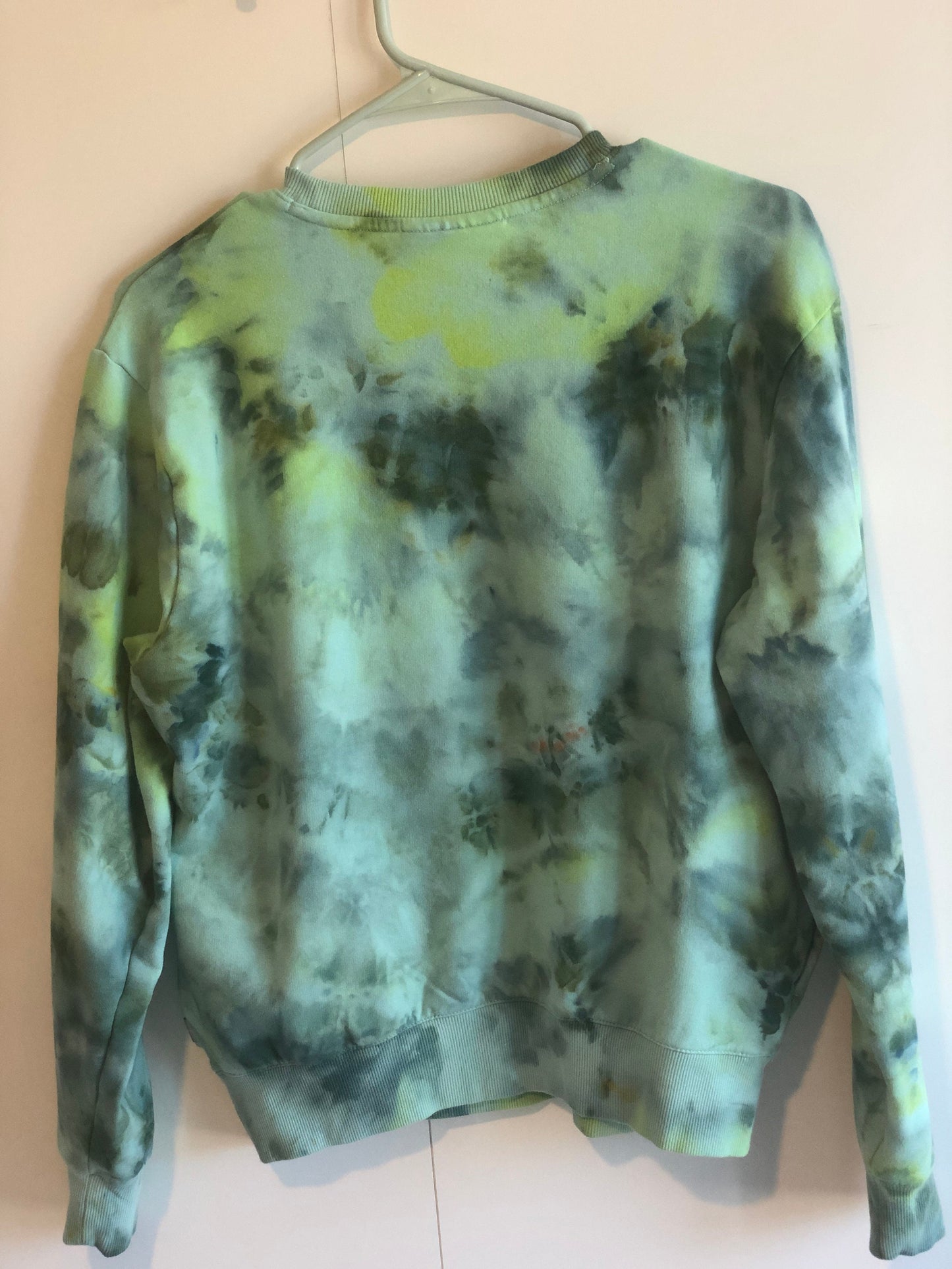 Ice dye sweatshirt forest green and yellow with pockets