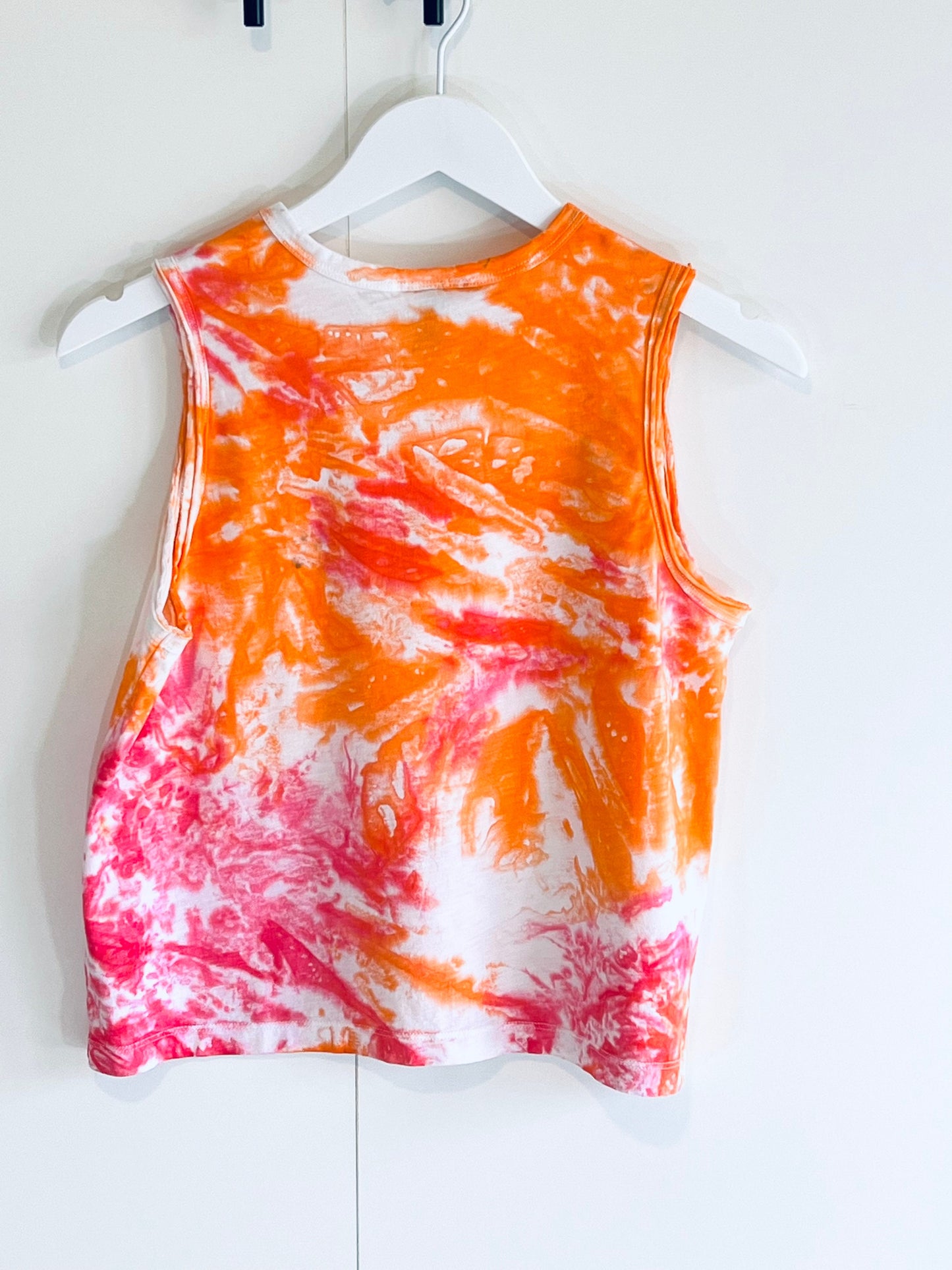 Orange and pink tie dyed tank top- small