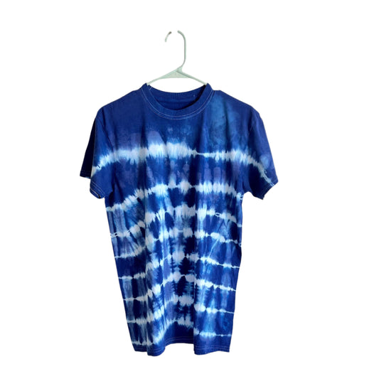 Shibori lines tie dye unisex shirt- medium