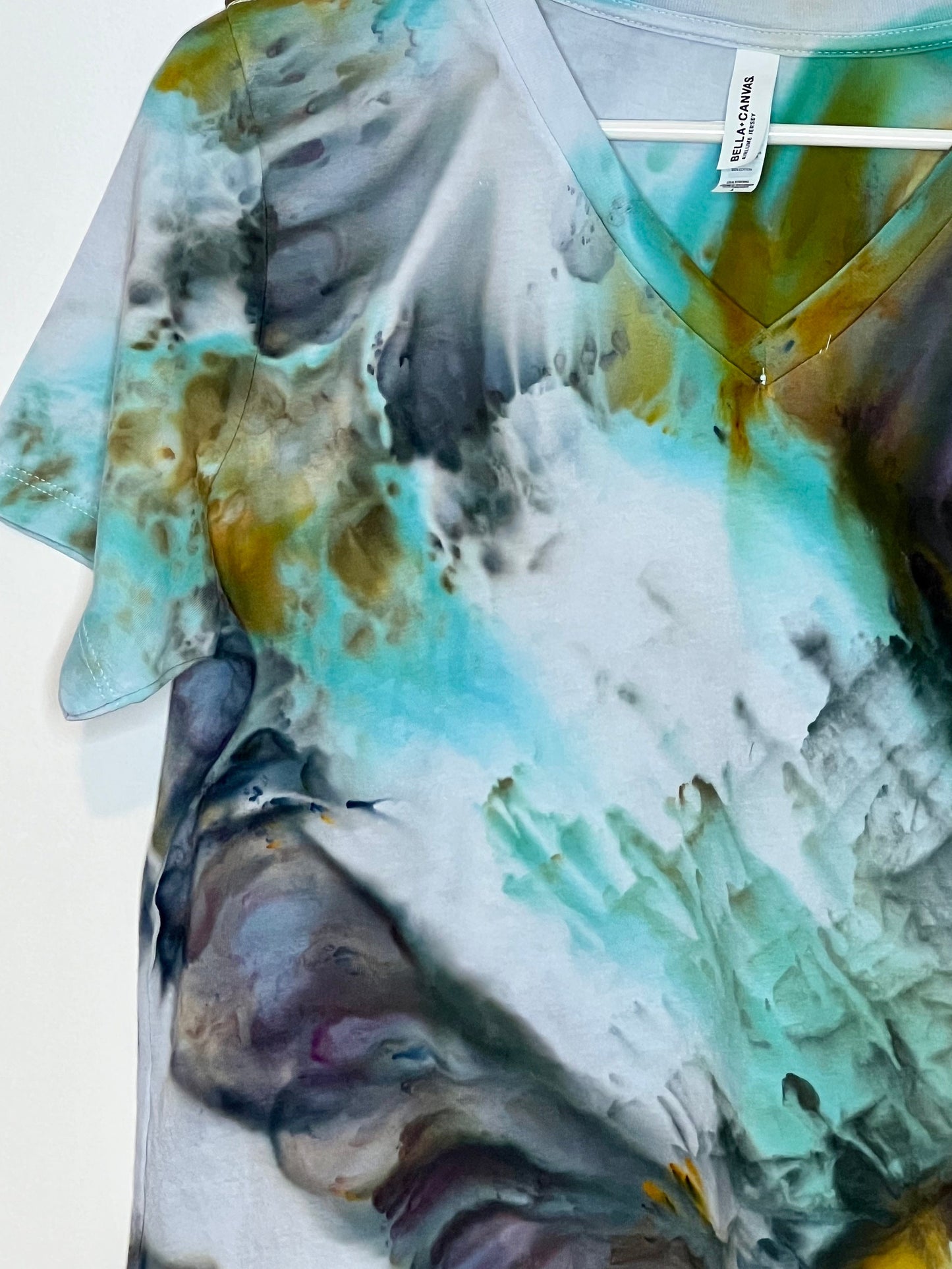 Reimagined peacock abstract ice dyed v-neck t shirt LARGE