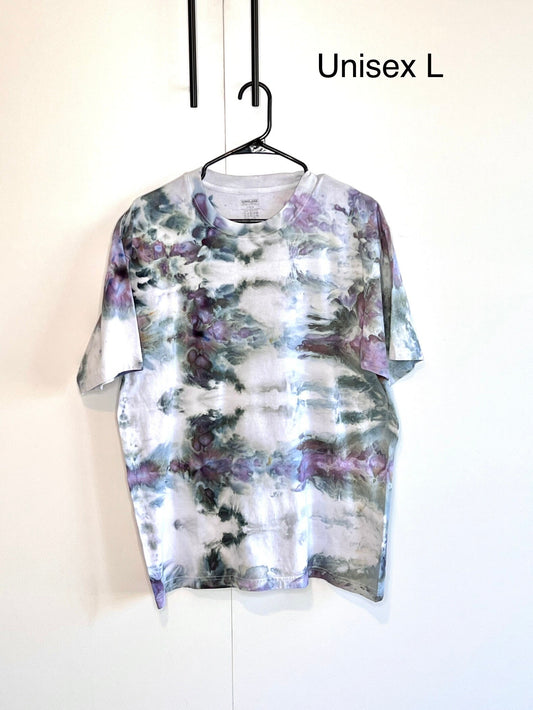 Purple ice dyed medium unisex t- shirt large